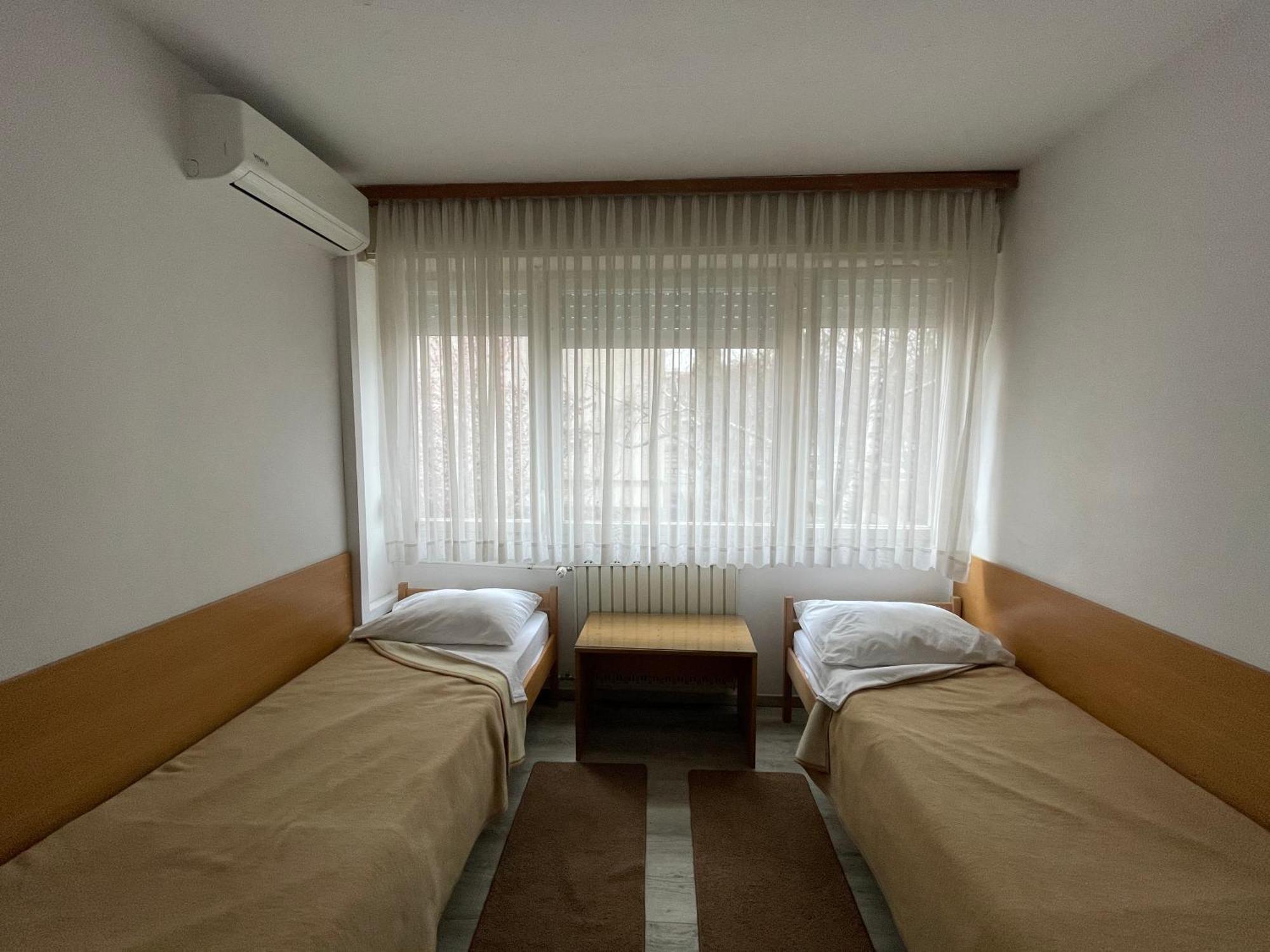 Hostel Arena Zagreb Buitenkant foto